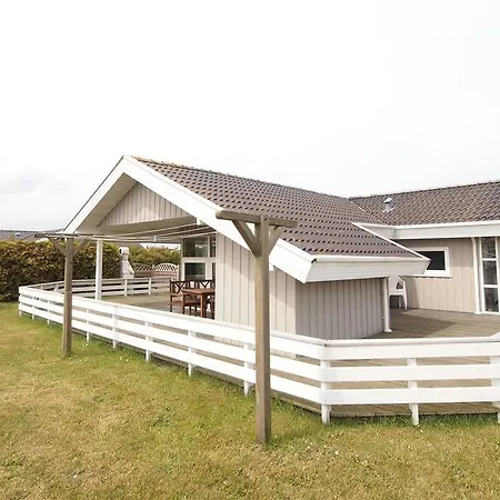 Holiday Strandparken C- 4583 אוטרופ